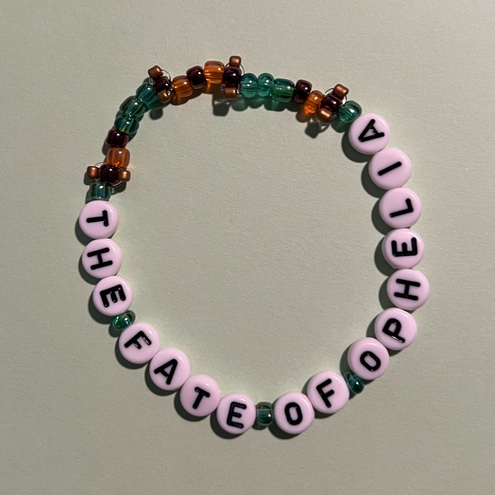 Taylor Swift The Fate of Ophelia friendship bracelet